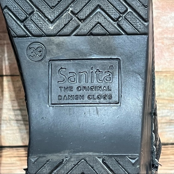 Sanita Black Patent Leather Nursing Clogs - Picture 9 of 9